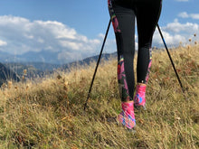 Cargar imagen en el visor de la galería, Gaiter Pods Trail Running Gaiters - Stars in Paris
